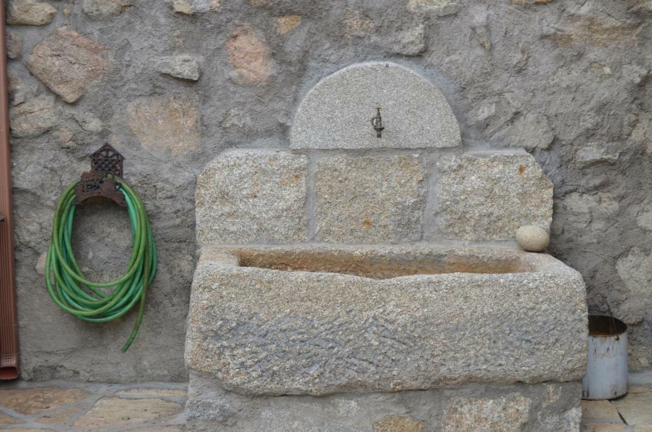 Casa Rural La Gabina Munogalindo Buitenkant foto